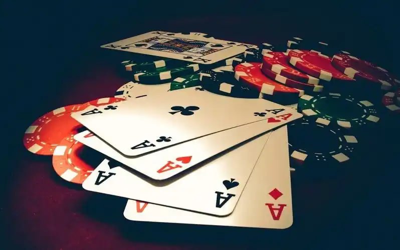 PesoMax live casino real dealer table games for Filipino players